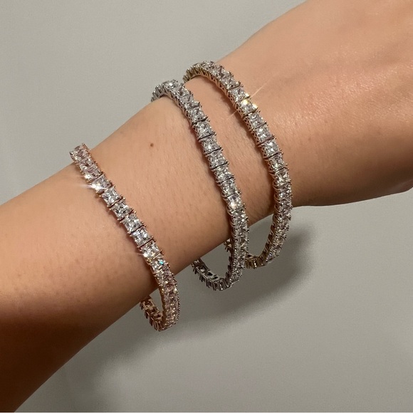 NEW Diamonique Sterling Silver Princess Cuts Tennis Bracelet - Picture 10 of 14